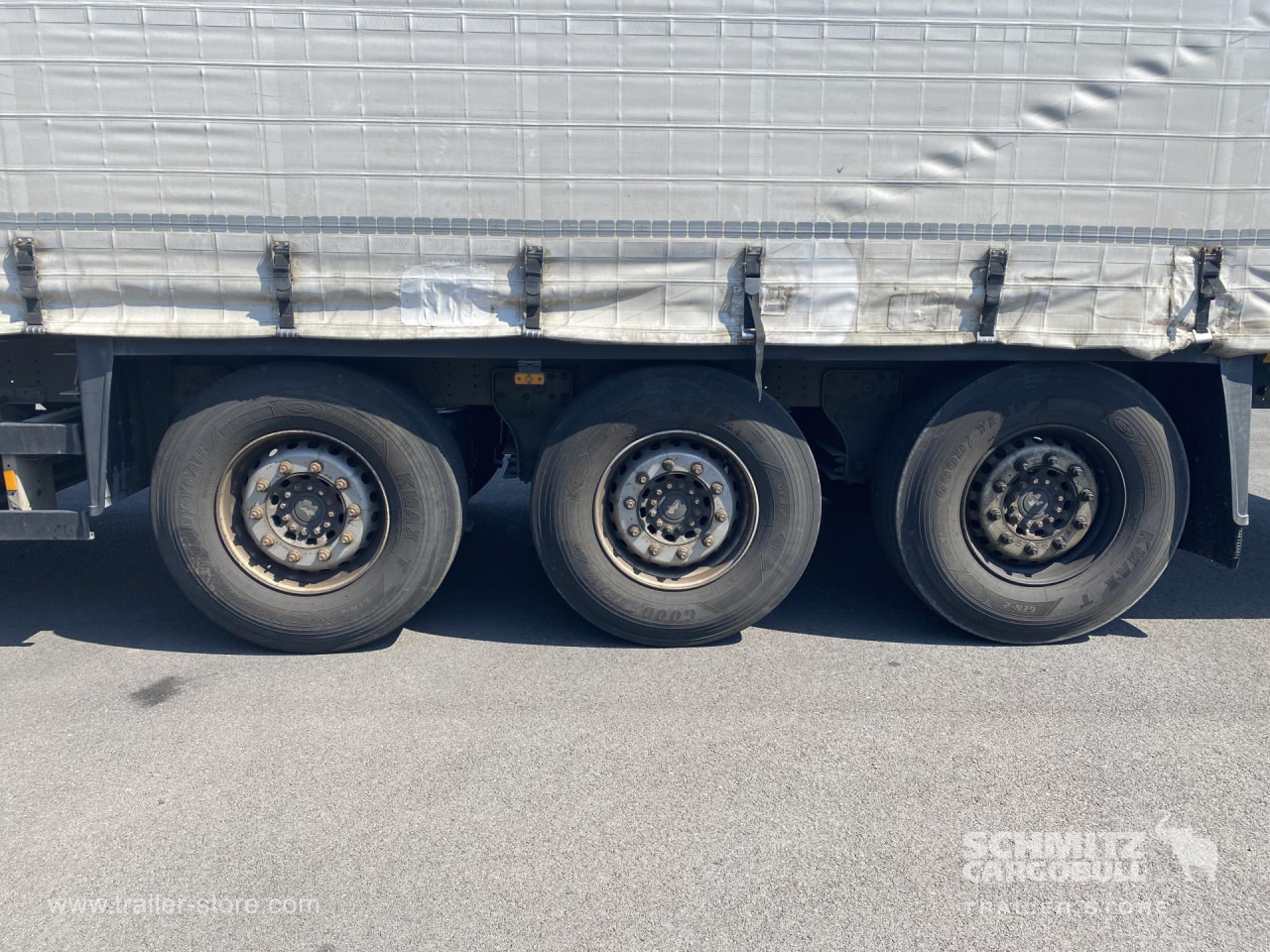 SCHMITZ Curtainsider Standard - Sơ mi rơ moóc mui bạt: hình 3 SCHMITZ Curtainsider Standard - Sơ mi rơ moóc mui bạt: hình 3