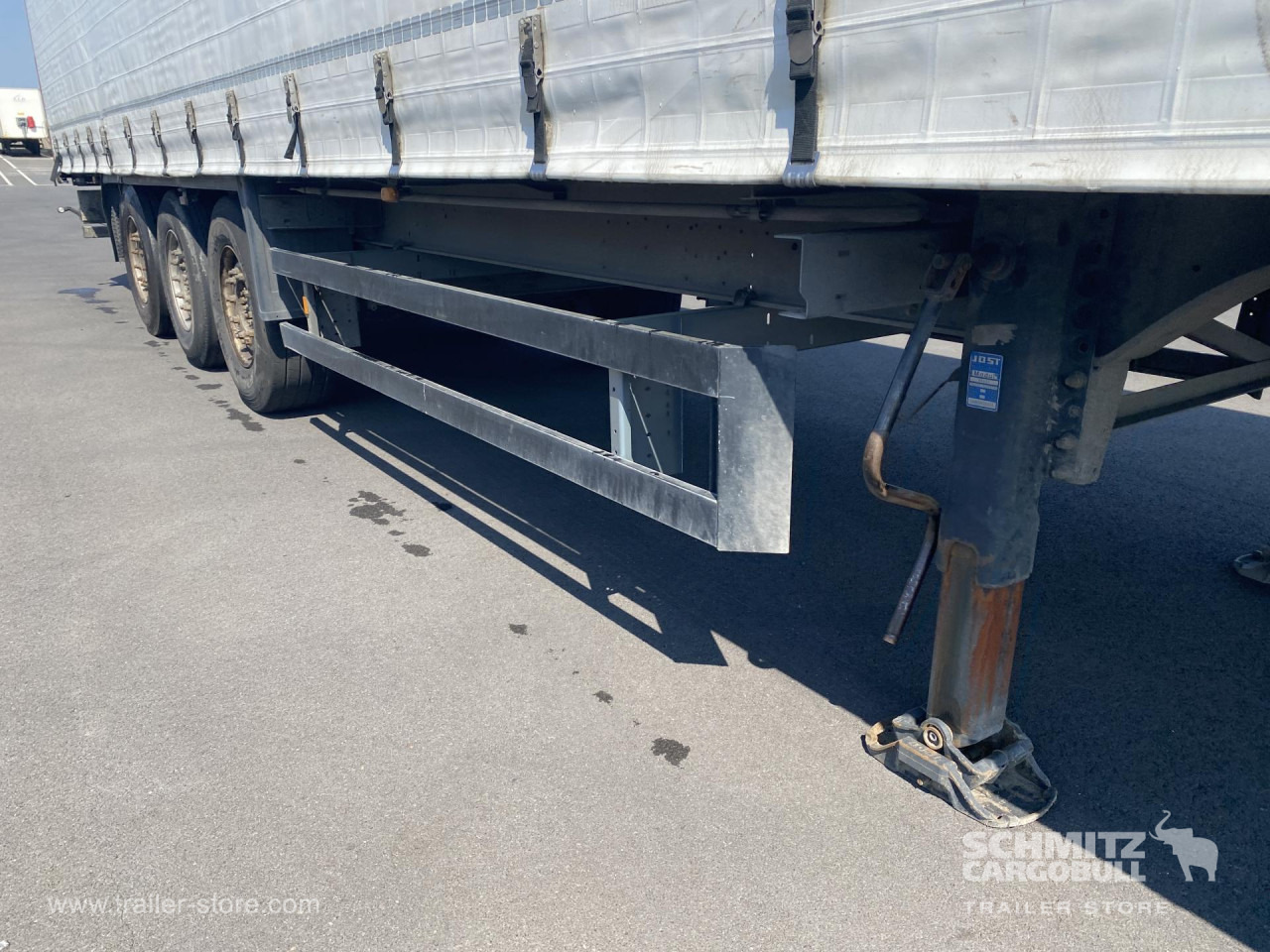 SCHMITZ Curtainsider Standard - Sơ mi rơ moóc mui bạt: hình 4 SCHMITZ Curtainsider Standard - Sơ mi rơ moóc mui bạt: hình 4