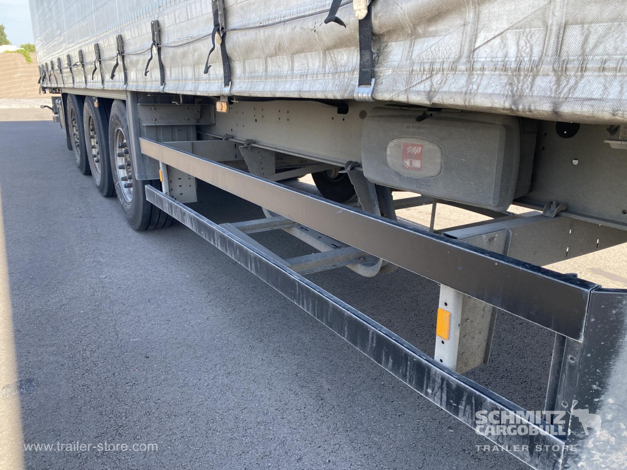SCHMITZ Curtainsider Standard - Sơ mi rơ moóc mui bạt: hình 4 SCHMITZ Curtainsider Standard - Sơ mi rơ moóc mui bạt: hình 4