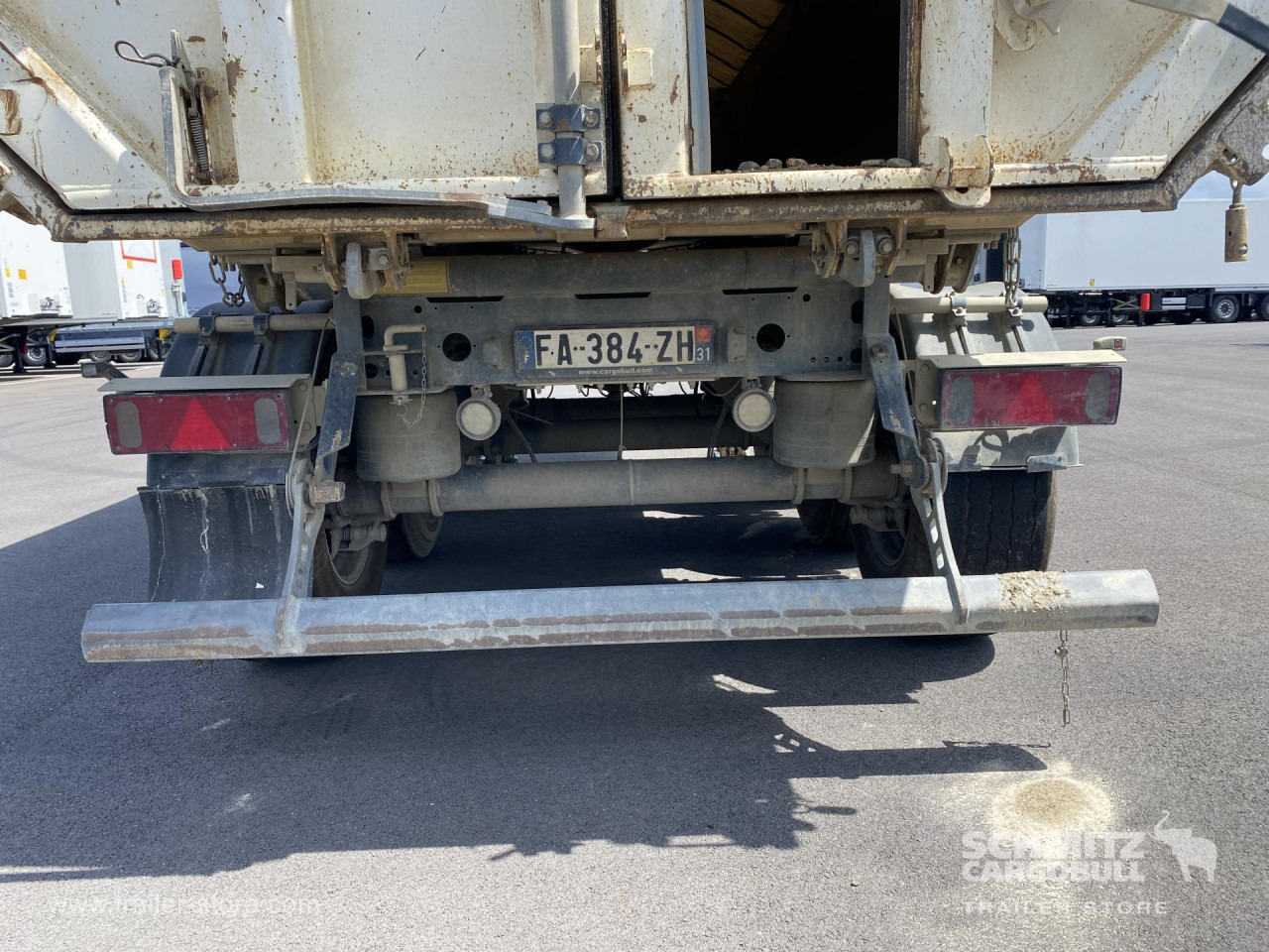 SCHMITZ Tipper Steel half pipe body 24m³ - Sơ mi rơ moóc ben: hình 3 SCHMITZ Tipper Steel half pipe body 24m³ - Sơ mi rơ moóc ben: hình 3