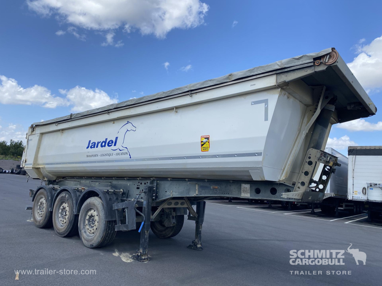 SCHMITZ Tipper Steel half pipe body 24m³ - Sơ mi rơ moóc ben: hình 1 SCHMITZ Tipper Steel half pipe body 24m³ - Sơ mi rơ moóc ben: hình 1