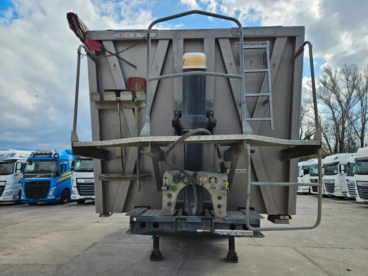 Bodex KIS3B 40m3 - Sơ mi rơ moóc ben: hình 3 Bodex KIS3B 40m3 - Sơ mi rơ moóc ben: hình 3