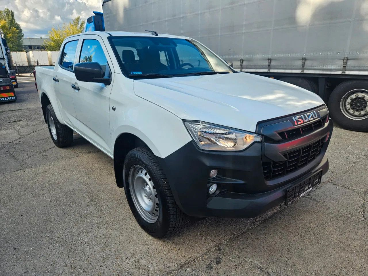 Isuzu D-Max 2H, 4H, 4L - SUV: hình 3 Isuzu D-Max 2H, 4H, 4L - SUV: hình 3