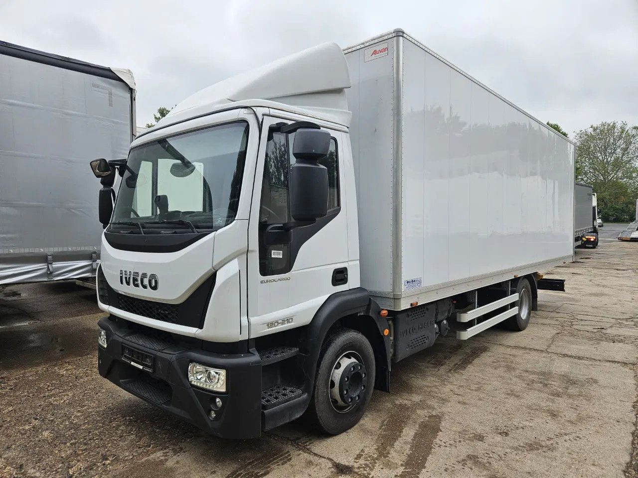 Iveco EuroCargo 120 - 210 BOX 12t Only 7554 km - Xe tải hộp: hình 1 Iveco EuroCargo 120 - 210 BOX 12t Only 7554 km - Xe tải hộp: hình 1