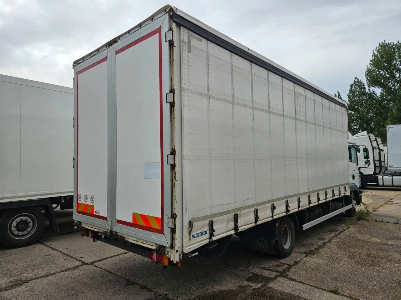 MAN TGL 8.220 4x2 BL Euro 5 EEV - Xe tải thùng mui bạt: hình 4 MAN TGL 8.220 4x2 BL Euro 5 EEV - Xe tải thùng mui bạt: hình 4