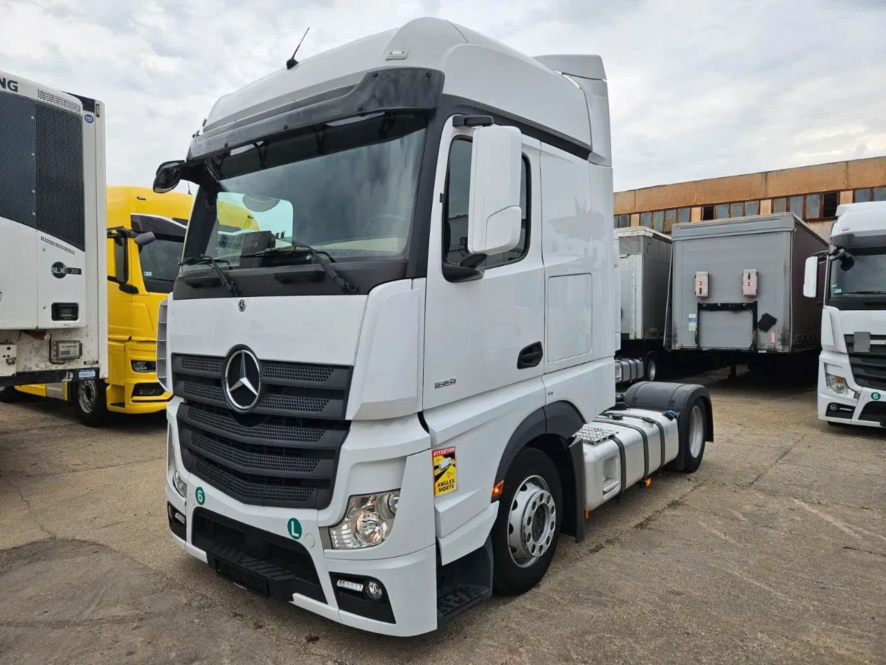 Mercedes-Benz Actros 1851 Mega, BigSpace, Standklima, 2 units - Xe đầu kéo: hình 1 Mercedes-Benz Actros 1851 Mega, BigSpace, Standklima, 2 units - Xe đầu kéo: hình 1