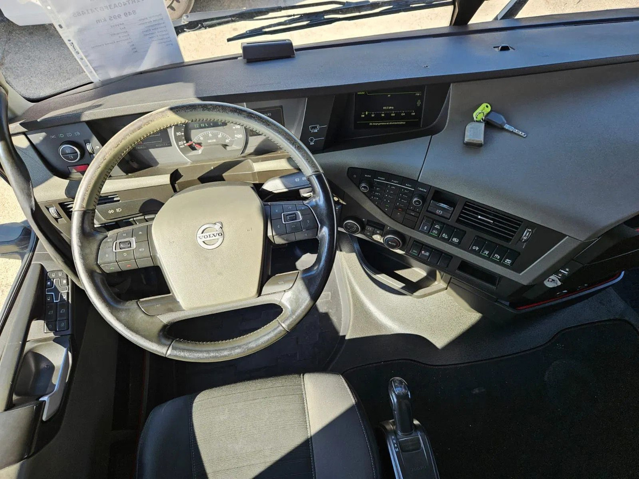 Xe đầu kéo Volvo FH 500 Standard, I Park, ACC, DAS-1 Unit: hình 8 Xe đầu kéo Volvo FH 500 Standard, I Park, ACC, DAS-1 Unit: hình 8