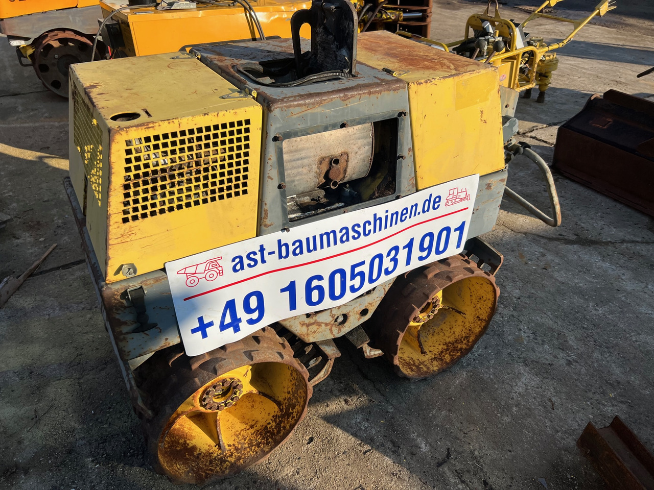 BOMAG 850T - Máy lăn nhỏ: hình 1 BOMAG 850T - Máy lăn nhỏ: hình 1