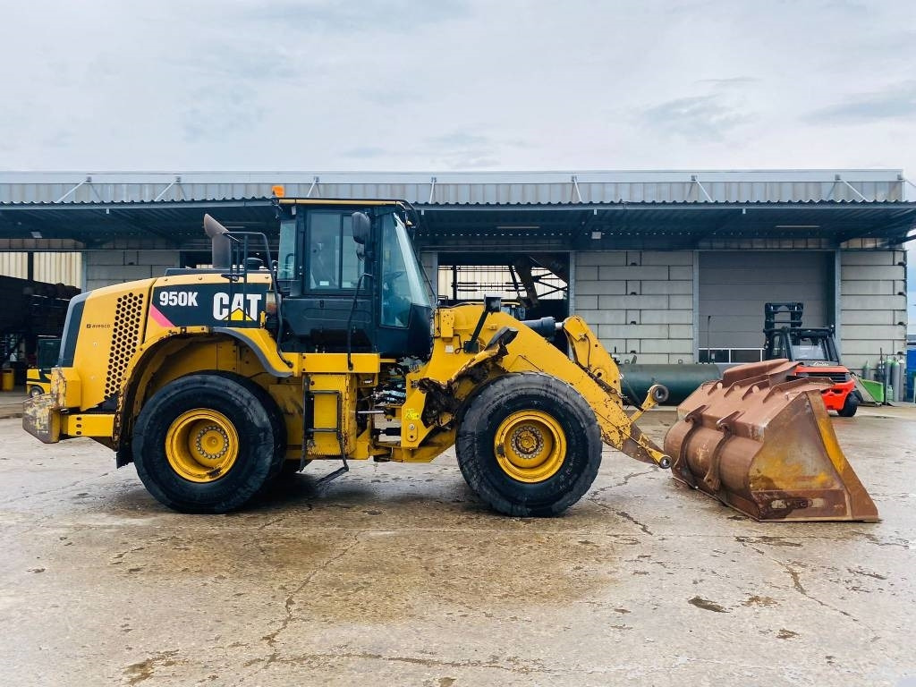CAT 950 K - Máy xúc lật bánh lốp: hình 2 CAT 950 K - Máy xúc lật bánh lốp: hình 2