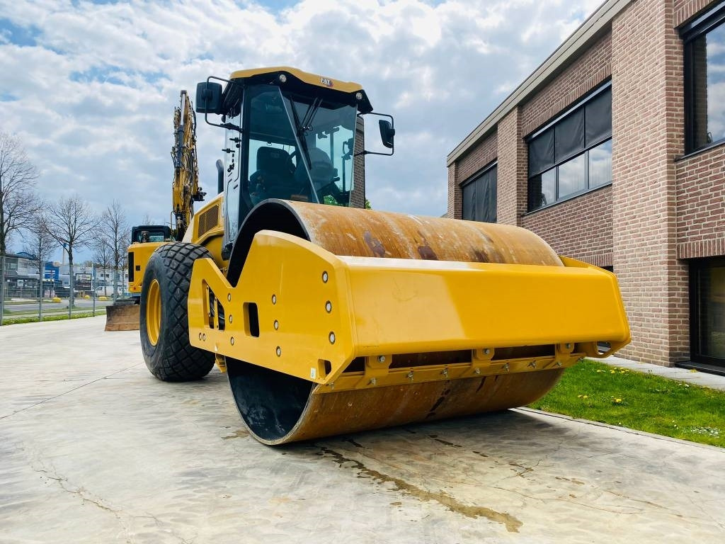 CAT CS 10 GC - Máy đầm: hình 4 CAT CS 10 GC - Máy đầm: hình 4
