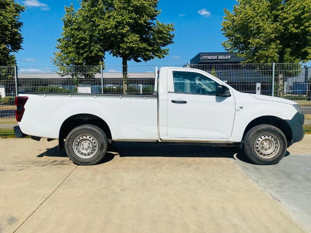 Isuzu D-Max Socage - Xe hơi: hình 5 Isuzu D-Max Socage - Xe hơi: hình 5