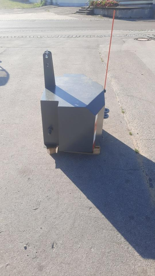 Frontgewicht Heckgewicht 300 - 1200kg Traktor Gewicht Schlepper - Đối trọng: hình 4 Frontgewicht Heckgewicht 300 - 1200kg Traktor Gewicht Schlepper - Đối trọng: hình 4