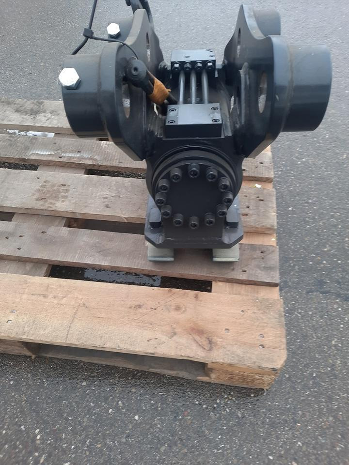 Rädlinger Tilt 3,5 -5 to Powertilt Minibagger Schwenkmotor Kubota - Tiltrotator cho Máy xúc mini: hình 2 Rädlinger Tilt 3,5 -5 to Powertilt Minibagger Schwenkmotor Kubota - Tiltrotator cho Máy xúc mini: hình 2