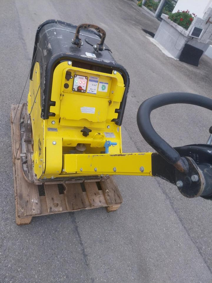 Rüttelplatte Weber CR8 Stampfer Verdichter Vibrationsplatte - Đĩa rung: hình 4 Rüttelplatte Weber CR8 Stampfer Verdichter Vibrationsplatte - Đĩa rung: hình 4