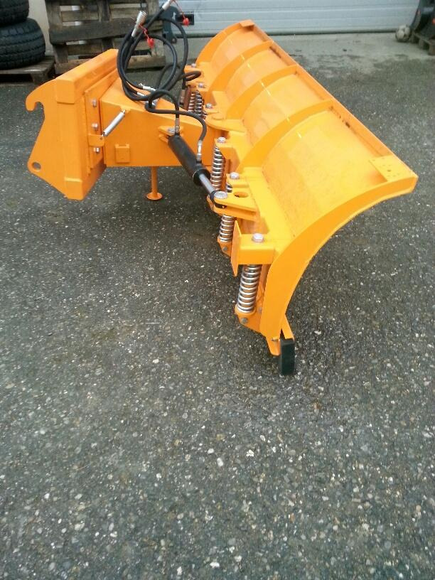 Schneeschild 2,6m Ahlmann Liebherr Schlepper Radlader Hoflader - Cày tuyết: hình 4 Schneeschild 2,6m Ahlmann Liebherr Schlepper Radlader Hoflader - Cày tuyết: hình 4