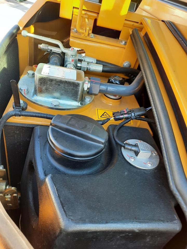 Neuen XCMG XE35E Komatsu Minibagger 4,2 to MS 03 - Máy xúc mini: hình 5 Neuen XCMG XE35E Komatsu Minibagger 4,2 to MS 03 - Máy xúc mini: hình 5