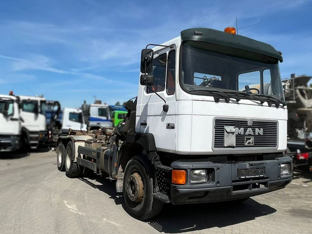 MAN F2000 27.342 6x4 Abrollkipper mit Kran - Xe cẩu tự hành: hình 2 MAN F2000 27.342 6x4 Abrollkipper mit Kran - Xe cẩu tự hành: hình 2