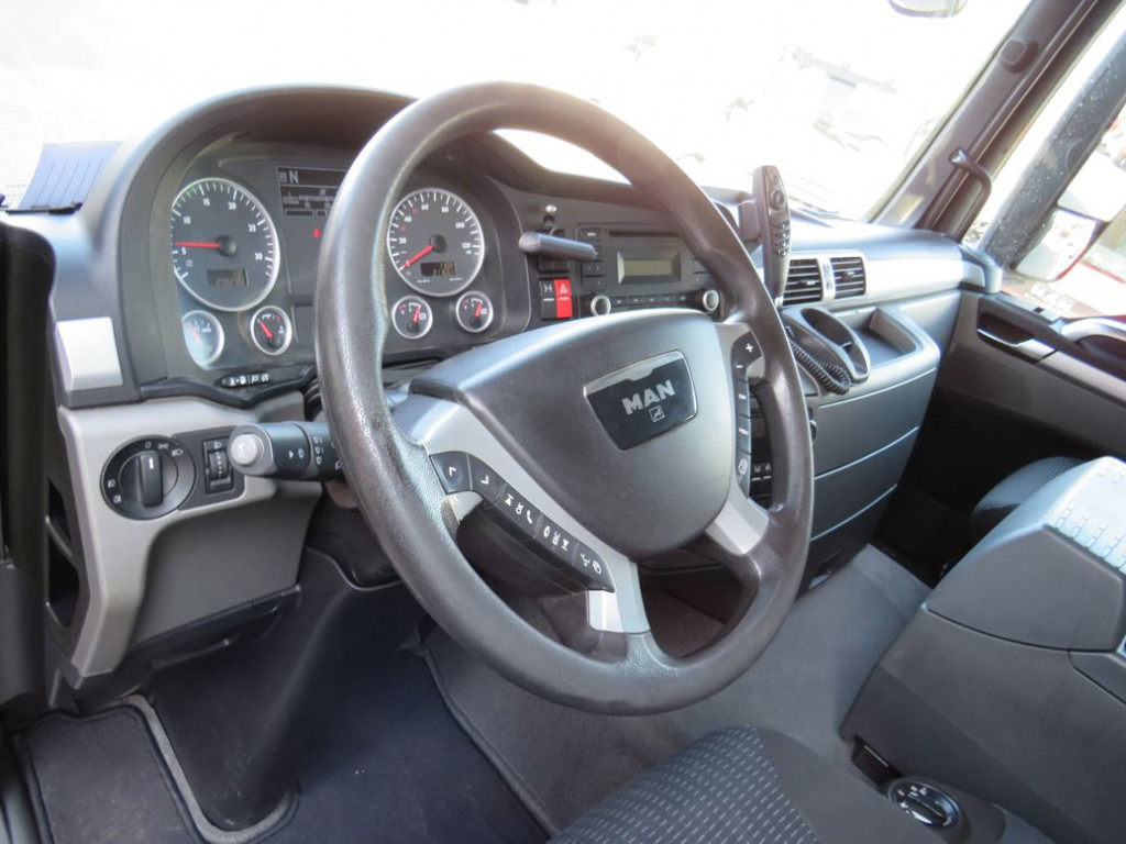 MAN MAN TG-S Pritsche Heckkran 26.400 6x2-2 BL Atlas 165.2 - Xe tải thùng lửng/ Phẳng, Xe cẩu tự hành: hình 5 MAN MAN TG-S Pritsche Heckkran 26.400 6x2-2 BL Atlas 165.2 - Xe tải thùng lửng/ Phẳng, Xe cẩu tự hành: hình 5