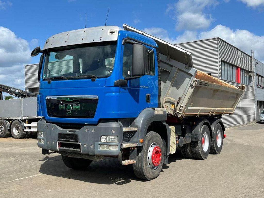 MAN TG-S 26.440 6x4 BB 3-Achs Kipper MeillerSchalter MAN TG-S 26.440 6x4 BB 3-Achs Kipper MeillerSchalter - Xe ben: hình 1 MAN TG-S 26.440 6x4 BB 3-Achs Kipper MeillerSchalter MAN TG-S 26.440 6x4 BB 3-Achs Kipper MeillerSchalter - Xe ben: hình 1