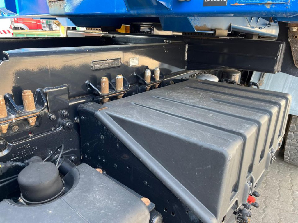 MAN TG-S 26.440 6x6 3-Achs Allradkipper Bordmatik Schalter - Xe ben: hình 3 MAN TG-S 26.440 6x6 3-Achs Allradkipper Bordmatik Schalter - Xe ben: hình 3