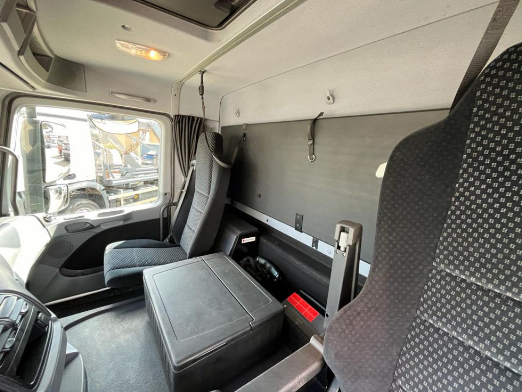 MERCEDES-BENZ Actros 2546 L 6x2 Pritsche Heckkran Hiab 288 6xhyd - Xe tải thùng lửng/ Phẳng, Xe cẩu tự hành: hình 4 MERCEDES-BENZ Actros 2546 L 6x2 Pritsche Heckkran Hiab 288 6xhyd - Xe tải thùng lửng/ Phẳng, Xe cẩu tự hành: hình 4