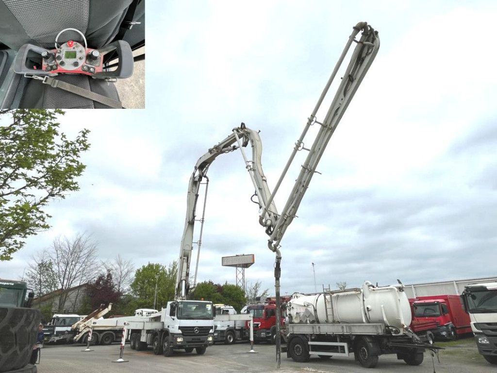 Mercedes-Benz Actros 3241 B 8x4 Betonpumpe Putzmeister 42m - Xe bơm bê tông: hình 4 Mercedes-Benz Actros 3241 B 8x4 Betonpumpe Putzmeister 42m - Xe bơm bê tông: hình 4