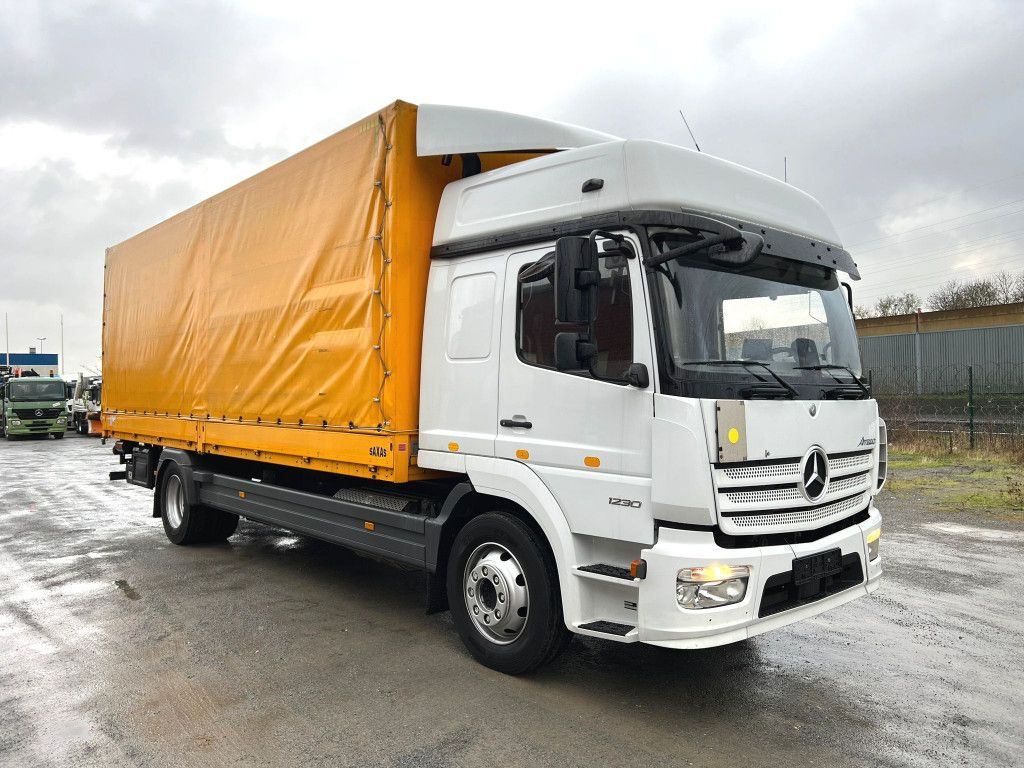 Mercedes-Benz Atego 1230 L Pritsche LBW Lg.Fhs/Hochd. 7,2m+LBW - Xe tải thùng lửng/ Phẳng: hình 2 Mercedes-Benz Atego 1230 L Pritsche LBW Lg.Fhs/Hochd. 7,2m+LBW - Xe tải thùng lửng/ Phẳng: hình 2