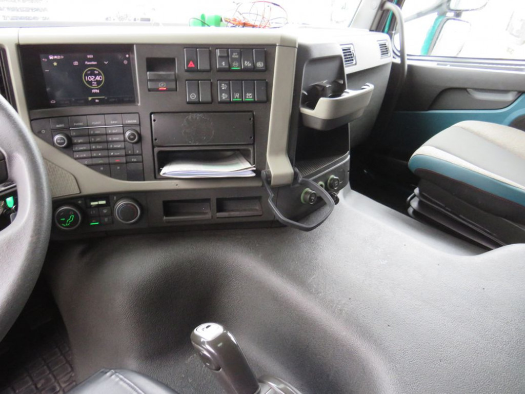 VOLVO (S) Truck FM 380 Pritsche LBW LBW 2to Tautli.+Edscha - Xe tải thùng mui bạt: hình 2 VOLVO (S) Truck FM 380 Pritsche LBW LBW 2to Tautli.+Edscha - Xe tải thùng mui bạt: hình 2