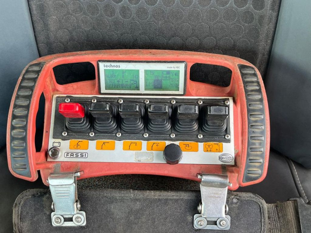 Xe tải thùng lửng/ Phẳng, Xe cẩu tự hành Volvo FM 330 4x4 Pritsche Kran Singelreifen Funkfernbe: hình 9
