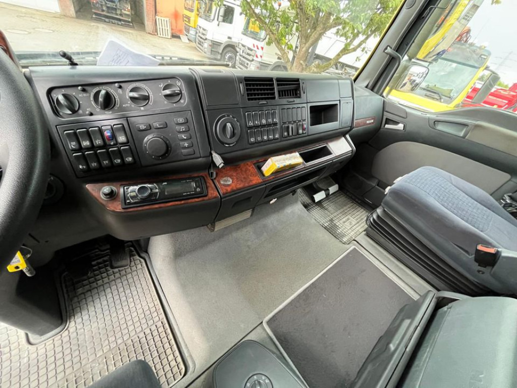 MAN TG-A 41.660 8x4 4 BBS SZM Schwerlast 250 to WSK - Xe đầu kéo: hình 2 MAN TG-A 41.660 8x4 4 BBS SZM Schwerlast 250 to WSK - Xe đầu kéo: hình 2