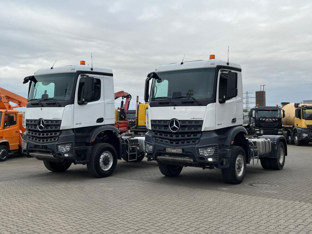 MERCEDES-BENZ Arocs 2043 AS 4x4 SZM nur 133TKM ! Kipphydraulik - Xe đầu kéo: hình 1 MERCEDES-BENZ Arocs 2043 AS 4x4 SZM nur 133TKM ! Kipphydraulik - Xe đầu kéo: hình 1
