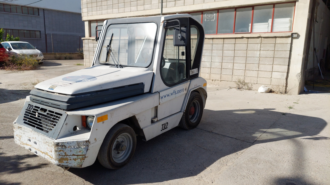 TLD TMX-30 tractor - Xe đầu kéo hành lý: hình 1 TLD TMX-30 tractor - Xe đầu kéo hành lý: hình 1
