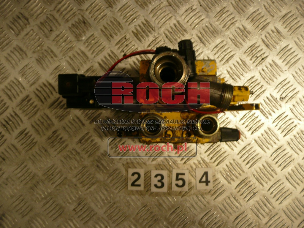 DANFOSS 5333 030CO2743 6136 30C02747 157Z8635 030C02746 PVP 290BAR - 1 SEKCYJNY + 157B4032 2117G011054 11-32VDC - Van thủy lực: hình 2 DANFOSS 5333 030CO2743 6136 30C02747 157Z8635 030C02746 PVP 290BAR - 1 SEKCYJNY + 157B4032 2117G011054 11-32VDC - Van thủy lực: hình 2