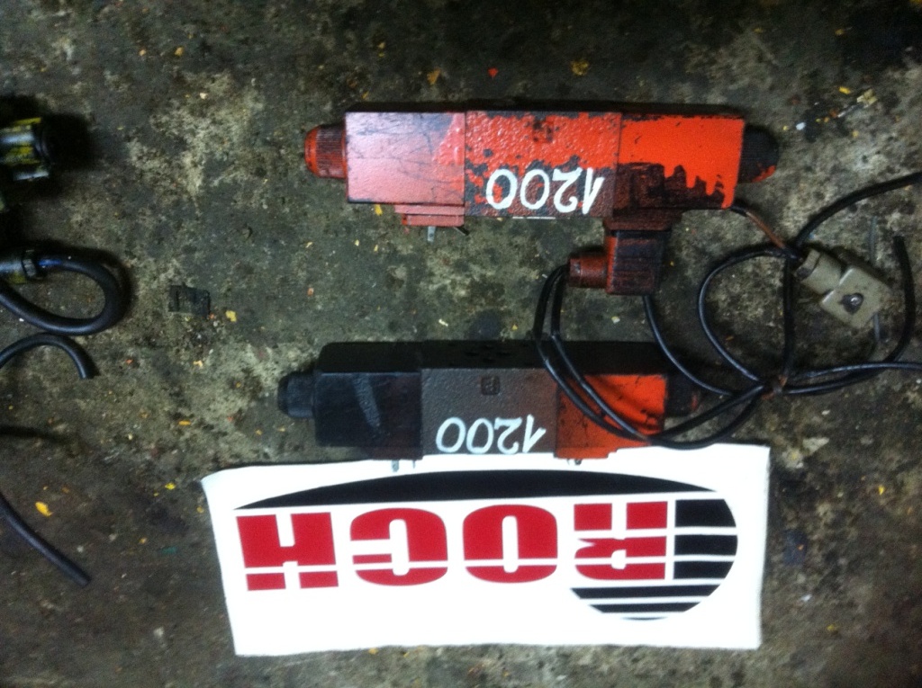 PARKER D1VW-8-C-JJH-53 - 1 SEKCYJNY + CEWKI 24VDC - Van thủy lực cho Máy móc xây dựng: hình 1 PARKER D1VW-8-C-JJH-53 - 1 SEKCYJNY + CEWKI 24VDC - Van thủy lực cho Máy móc xây dựng: hình 1