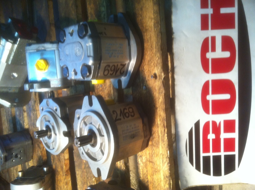 SAUER SUNDSTRAND 111.20.881.00SNP2NN/6,0LN06SA P1F4F4NNNN/NNNNN - Bơm thủy lực cho Máy móc xây dựng: hình 1 SAUER SUNDSTRAND 111.20.881.00SNP2NN/6,0LN06SA P1F4F4NNNN/NNNNN - Bơm thủy lực cho Máy móc xây dựng: hình 1