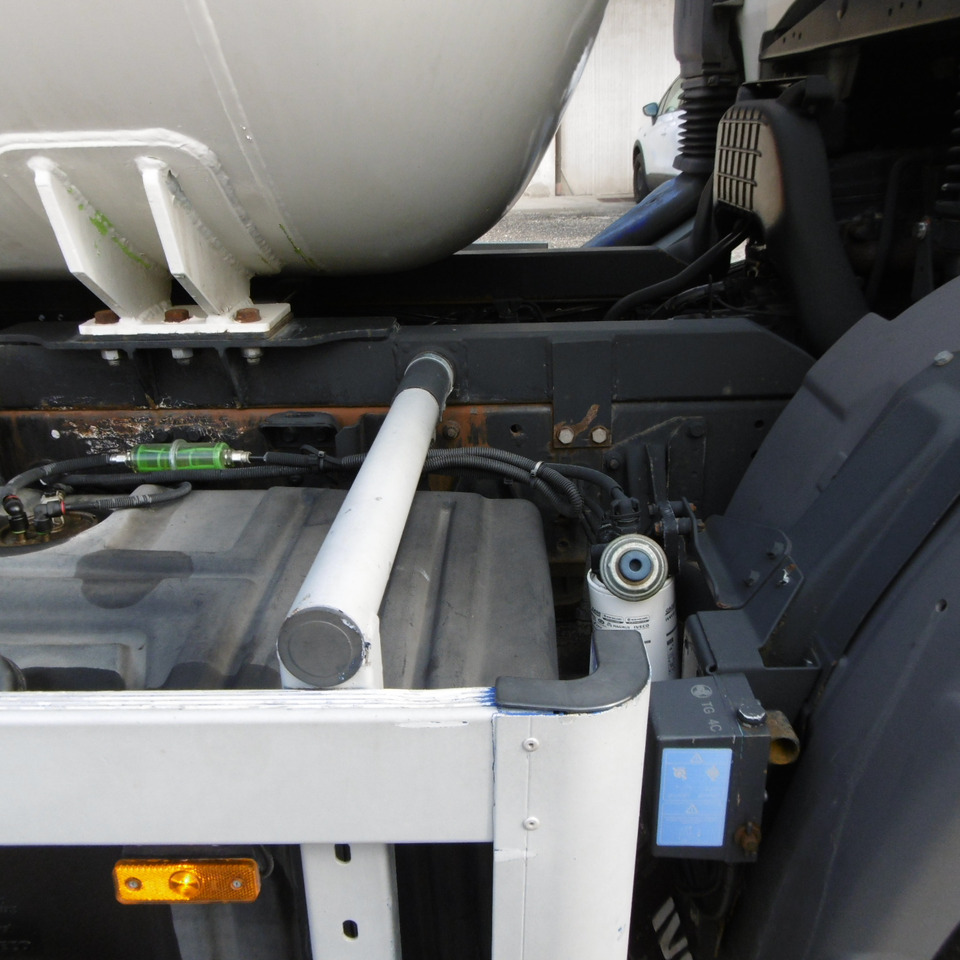 IVECO 130.24 LPG GAS Tank - Xe bồn: hình 5 IVECO 130.24 LPG GAS Tank - Xe bồn: hình 5