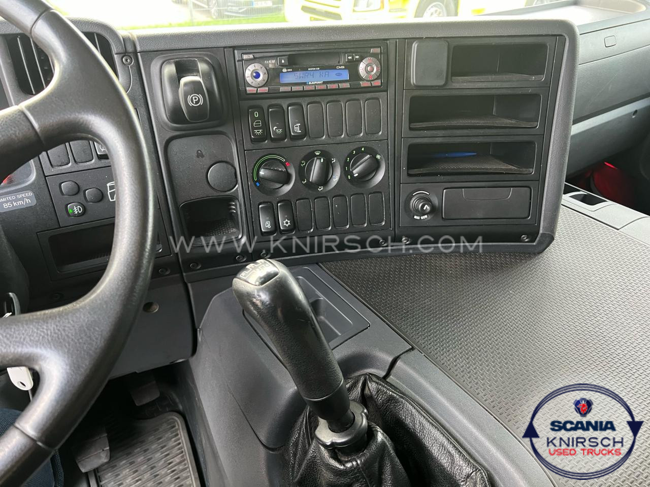 SCANIA P 270 DB4x2MNA - Xe tải hộp: hình 2 SCANIA P 270 DB4x2MNA - Xe tải hộp: hình 2