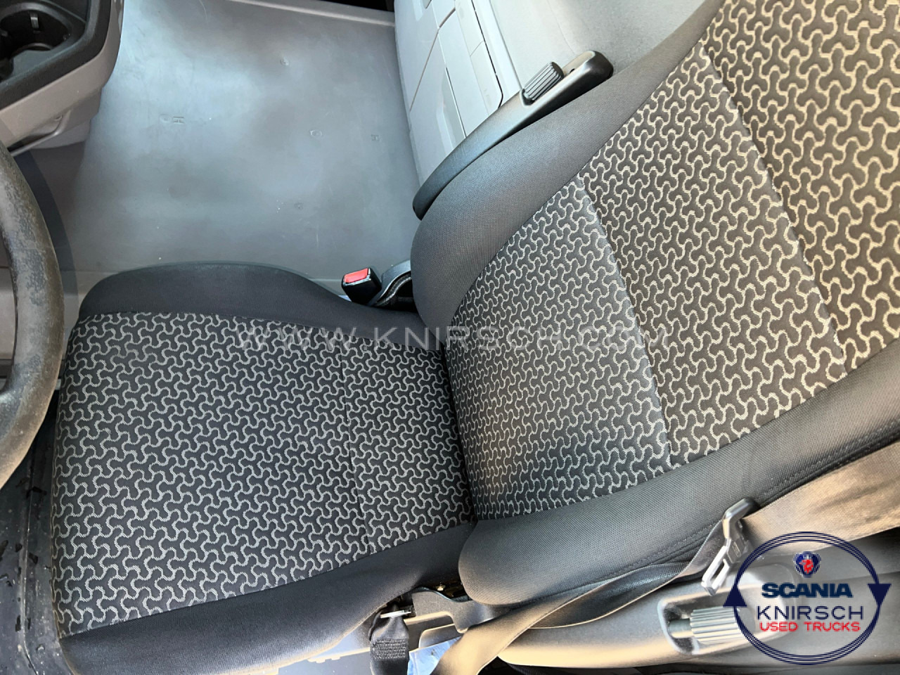 SCANIA R450A4X2NA PTO ADR FL - Xe đầu kéo: hình 4 SCANIA R450A4X2NA PTO ADR FL - Xe đầu kéo: hình 4