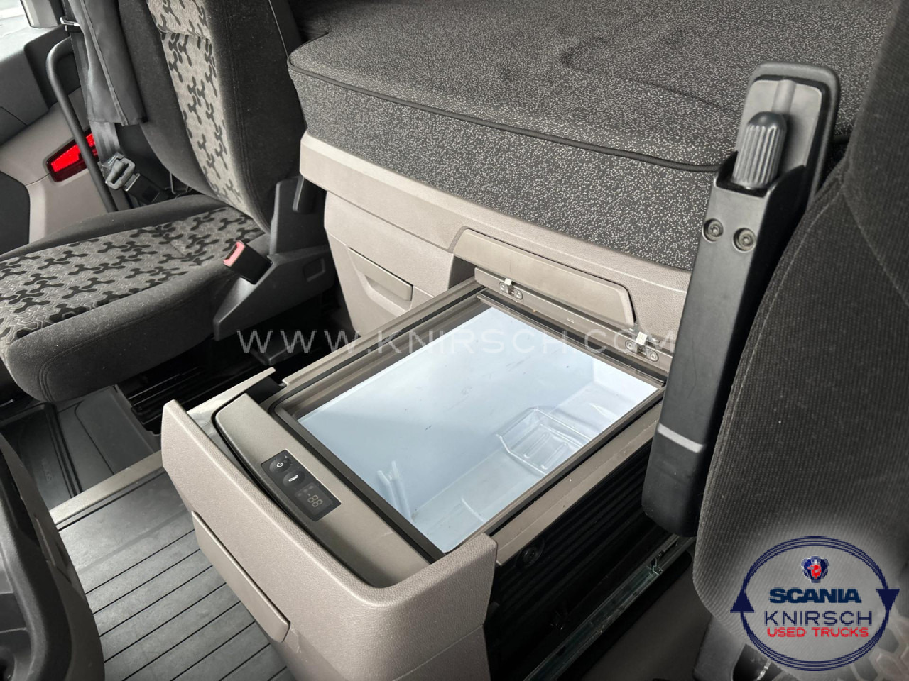 SCANIA R460A4x2NA /Standklima /Full Service / Smart 2 - Xe đầu kéo: hình 4 SCANIA R460A4x2NA /Standklima /Full Service / Smart 2 - Xe đầu kéo: hình 4