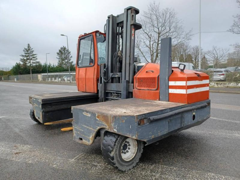 Amlift AMLAT COMBI 50/14/55 - Xe tải tiếp cận 4 hướng: hình 1 Amlift AMLAT COMBI 50/14/55 - Xe tải tiếp cận 4 hướng: hình 1