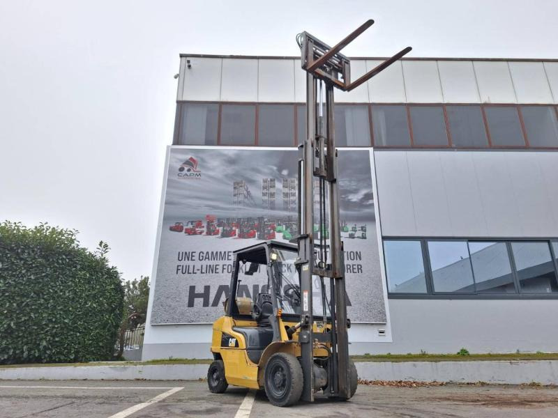 Xe nâng gas Caterpillar GP25N: hình 8 Xe nâng gas Caterpillar GP25N: hình 8