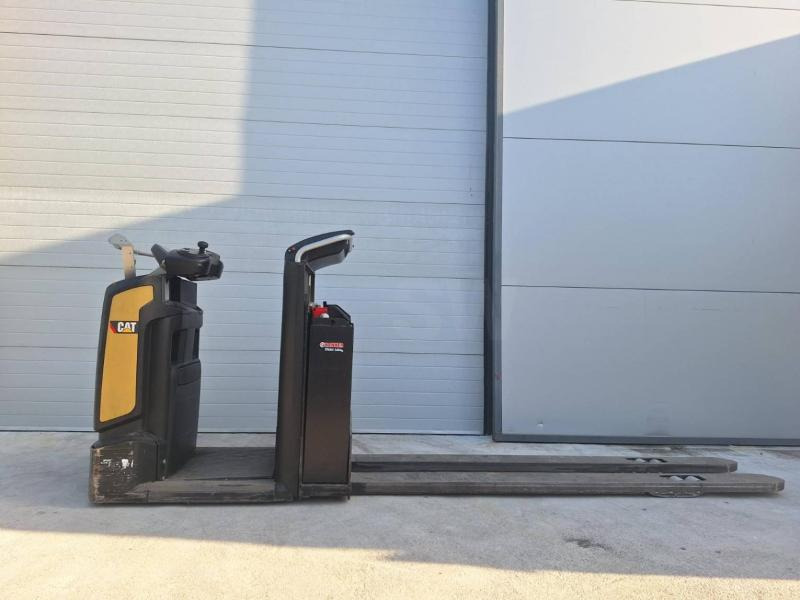 Caterpillar N020NE - Máy lấy hàng: hình 1 Caterpillar N020NE - Máy lấy hàng: hình 1