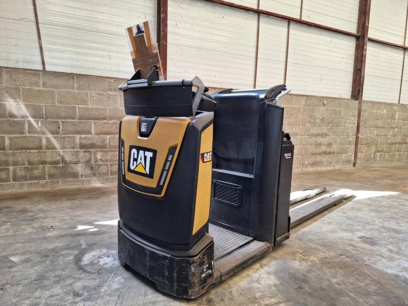 Caterpillar NO20NE - Máy lấy hàng: hình 1 Caterpillar NO20NE - Máy lấy hàng: hình 1