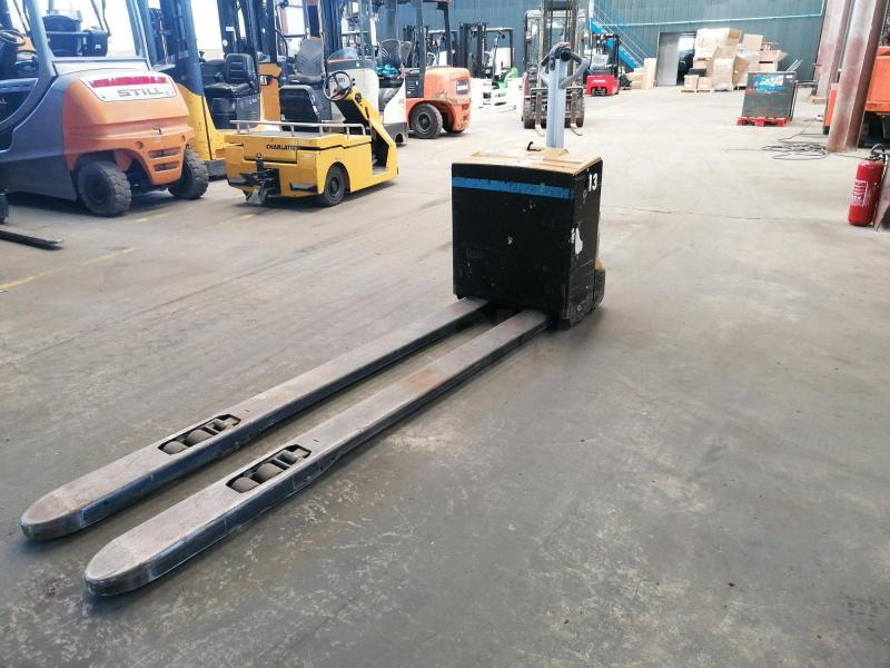 Caterpillar NPP20N2 - Xe tải nâng pallet: hình 1 Caterpillar NPP20N2 - Xe tải nâng pallet: hình 1