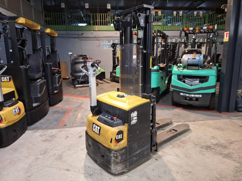 Caterpillar NSP16N2 - Máy xếp chồng: hình 5 Caterpillar NSP16N2 - Máy xếp chồng: hình 5
