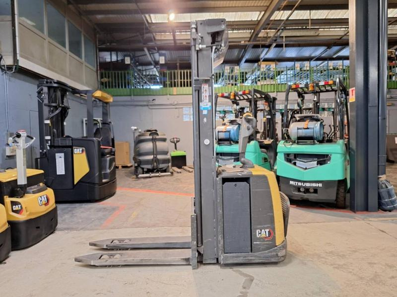 Caterpillar NSV16P - Máy xếp chồng: hình 4 Caterpillar NSV16P - Máy xếp chồng: hình 4