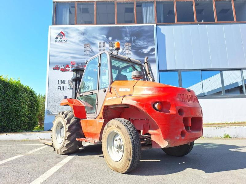 Manitou M50-2 H - Xe nâng địa hình gồ ghề: hình 4 Manitou M50-2 H - Xe nâng địa hình gồ ghề: hình 4