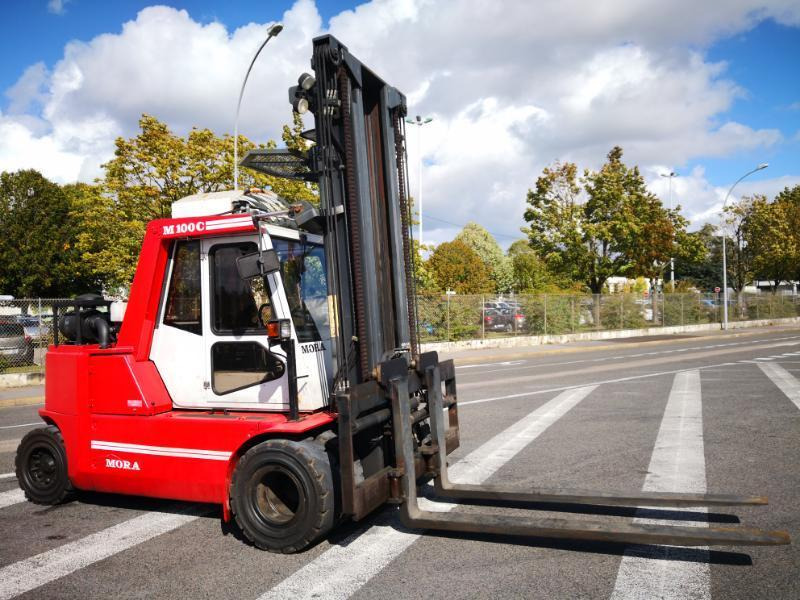 Mora M100C - Xe nâng gas: hình 2 Mora M100C - Xe nâng gas: hình 2