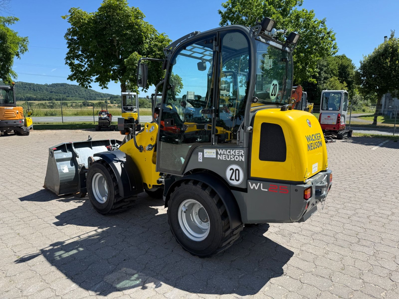 Wacker WL 25, Bj 23, 210 BH, Breitreifen Schaufel Gabel - Máy xúc lật bánh lốp: hình 2 Wacker WL 25, Bj 23, 210 BH, Breitreifen Schaufel Gabel - Máy xúc lật bánh lốp: hình 2