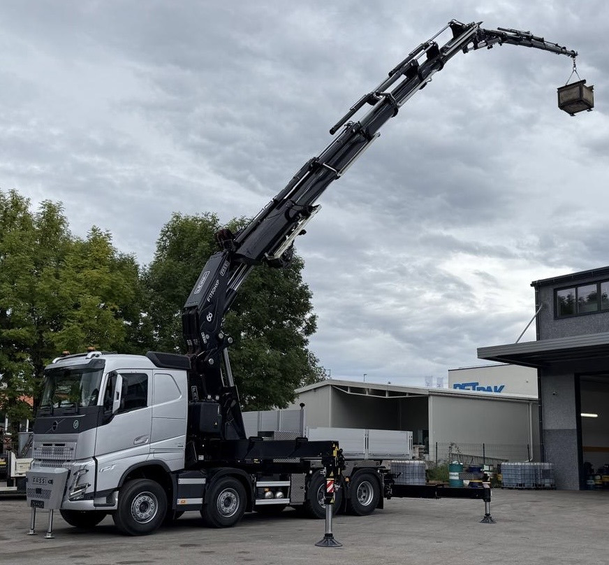 VOLVO Fassi F1750-8 JIB-6 Hiab Palfinger - Xe cẩu tự hành: hình 3 VOLVO Fassi F1750-8 JIB-6 Hiab Palfinger - Xe cẩu tự hành: hình 3